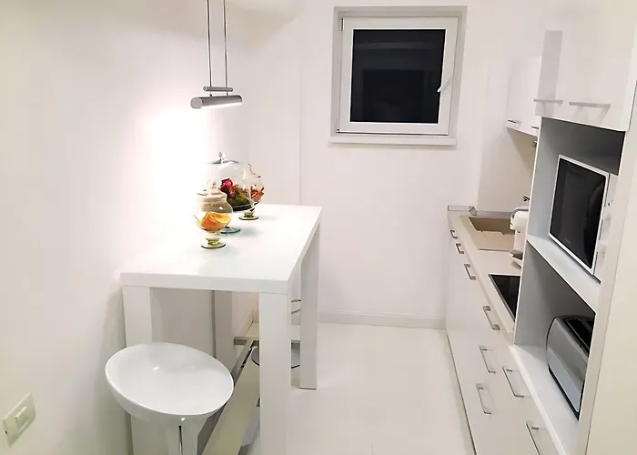 Metropole Romana Square *