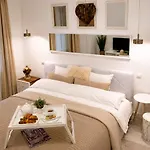 Metropole Romana Square *