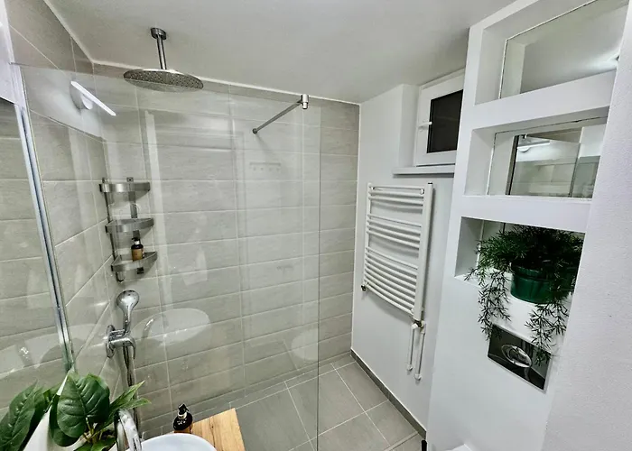 Metropole Romana Square