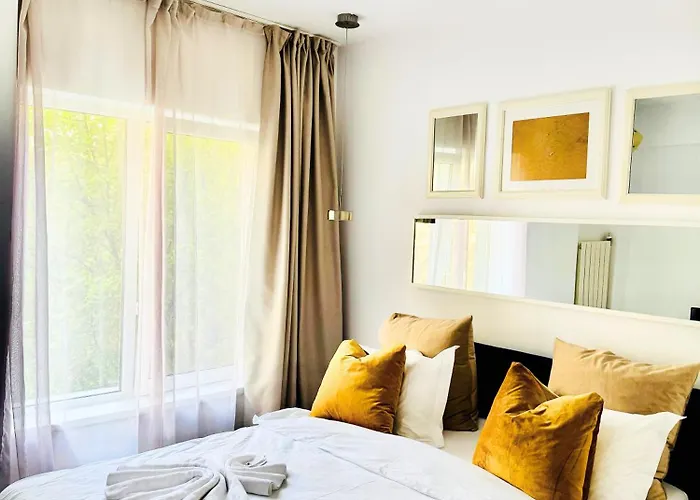 Metropole Romana Square Апартаменти