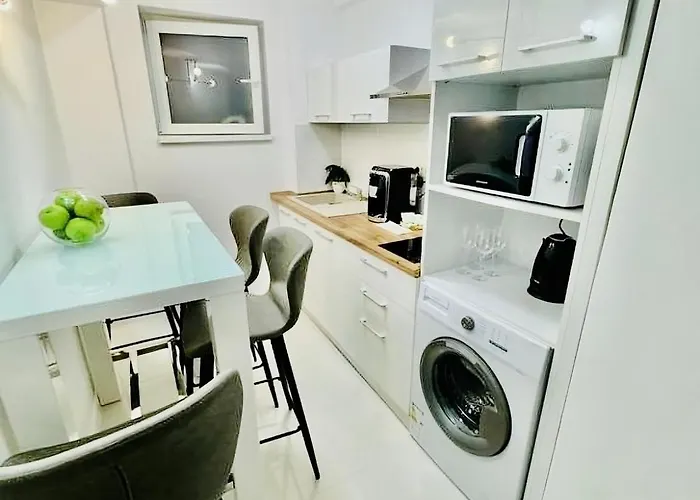 Apartament Metropole Romana Square *