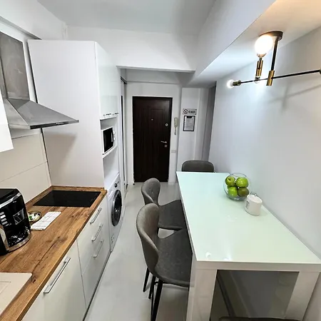 Metropole Romana Square